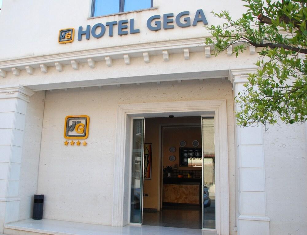 Hotel Gega Берат Экстерьер фото